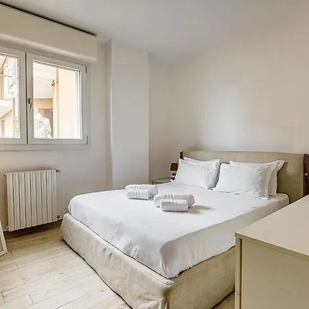 Apartment Brand New 1 Bedroom In Navigli Area Milan